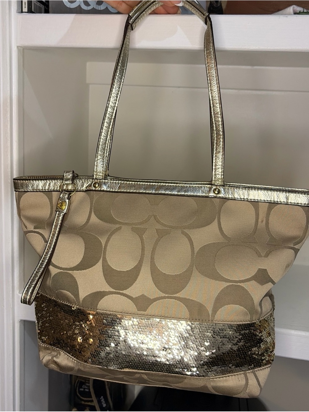 • Coach Vintage Gold Signature Sequin Tote Bag F17574 Khaki Tan Y2K